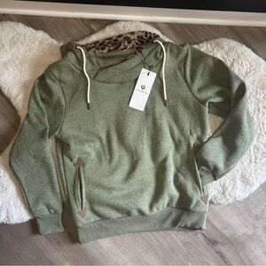 NWT Leehanton Green Hoodie
